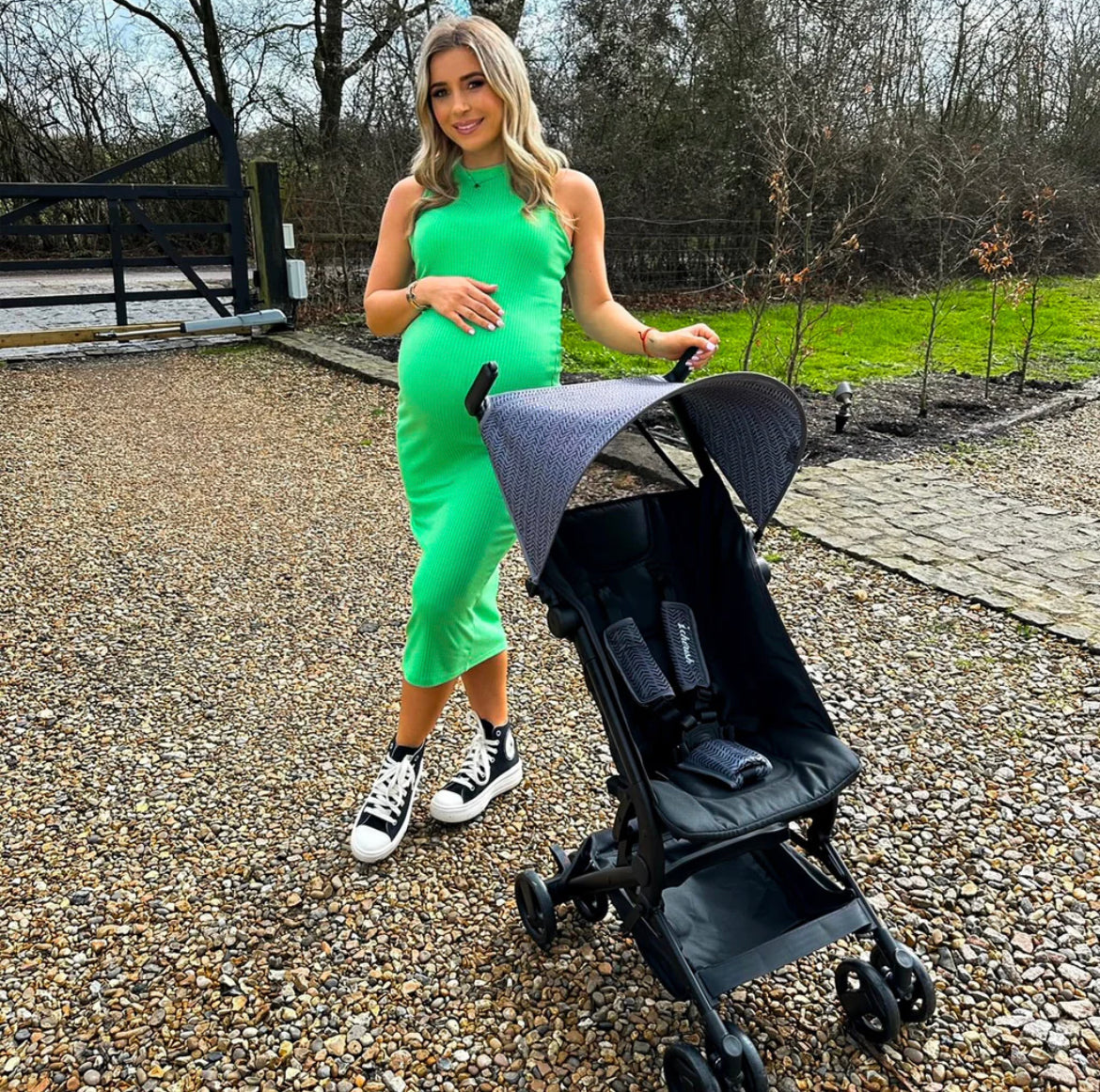 MBX5 Billie Faiers Black Chevron Ultra Compact Stroller