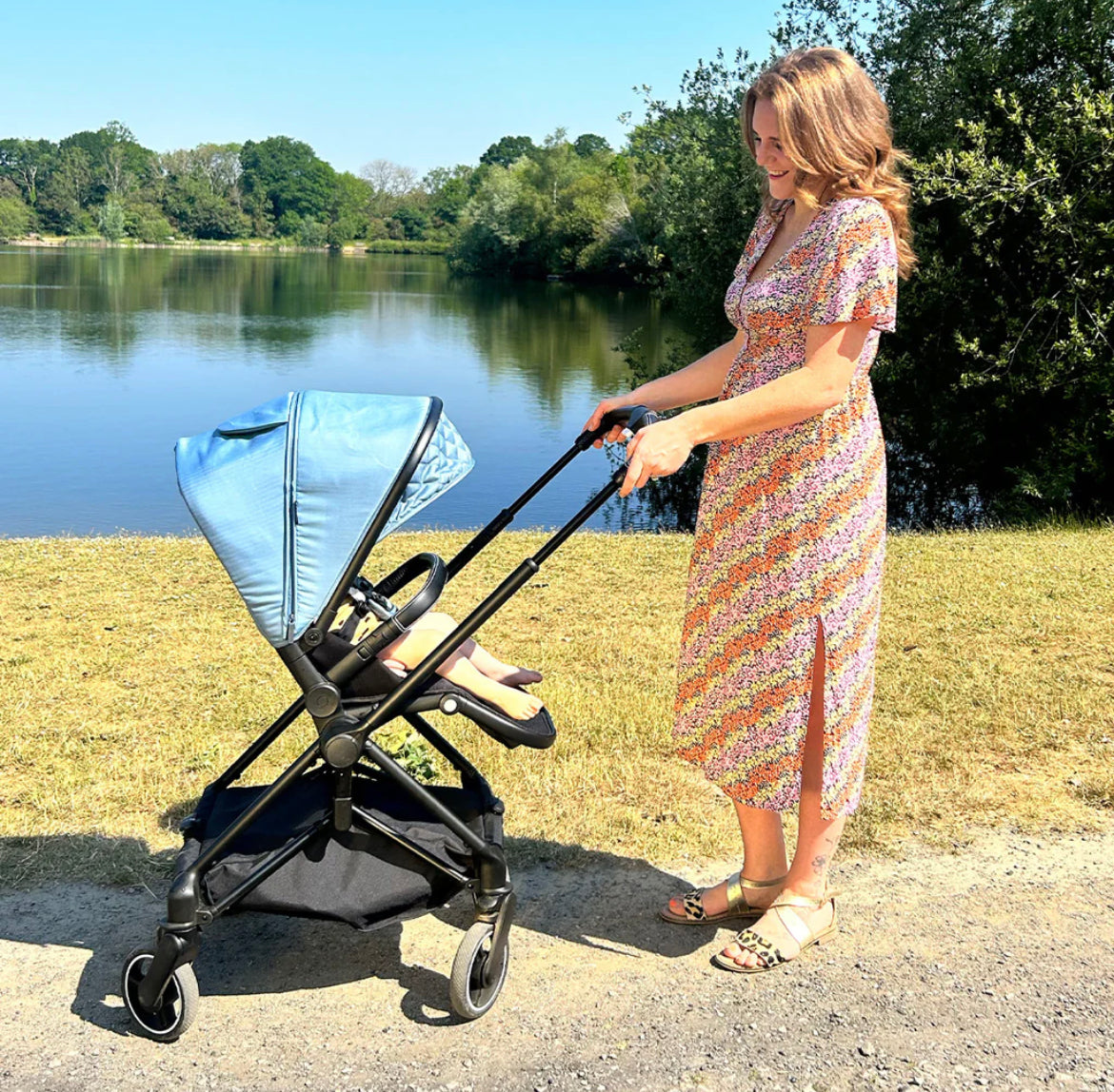 MB180 Samantha Faiers Blue Herringbone Reversible Pushchair