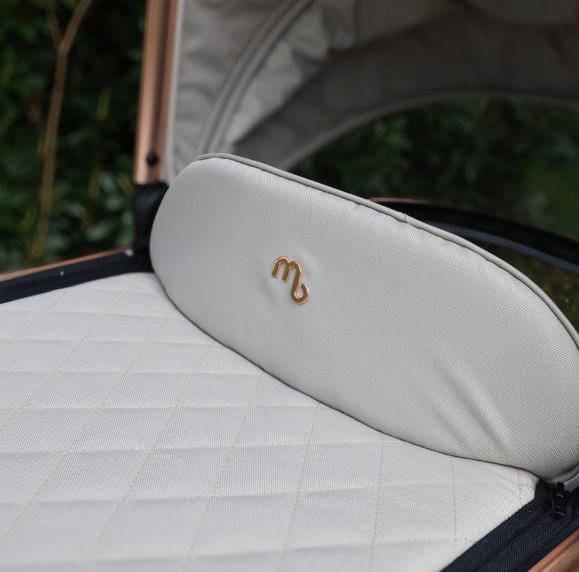 MB500i 3-in-1 Travel System with isize Car Seat - Stone