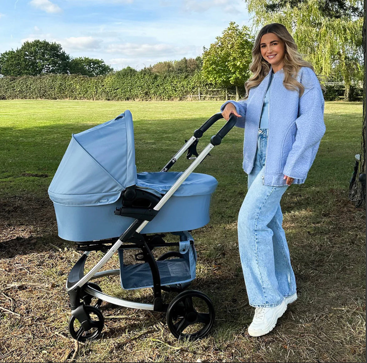 MB200i Dani Dyer Blue Plaid iSize Travel System