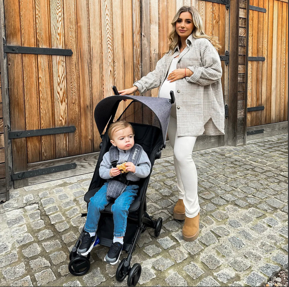 MBX5 Billie Faiers Black Chevron Ultra Compact Stroller