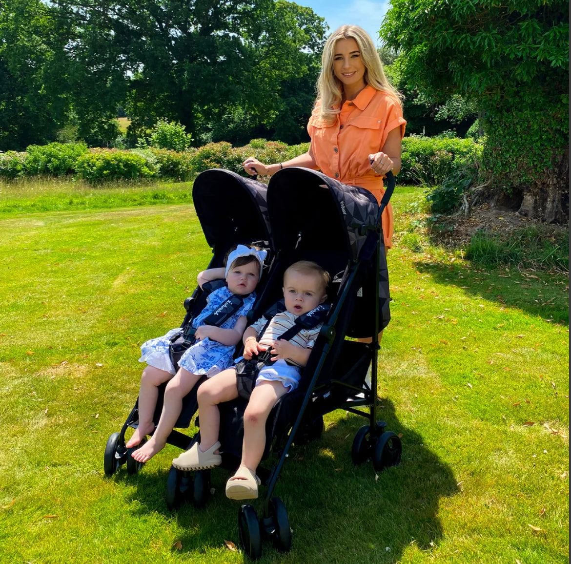 MB11 Dani Dyer Black Geometric Double Stroller