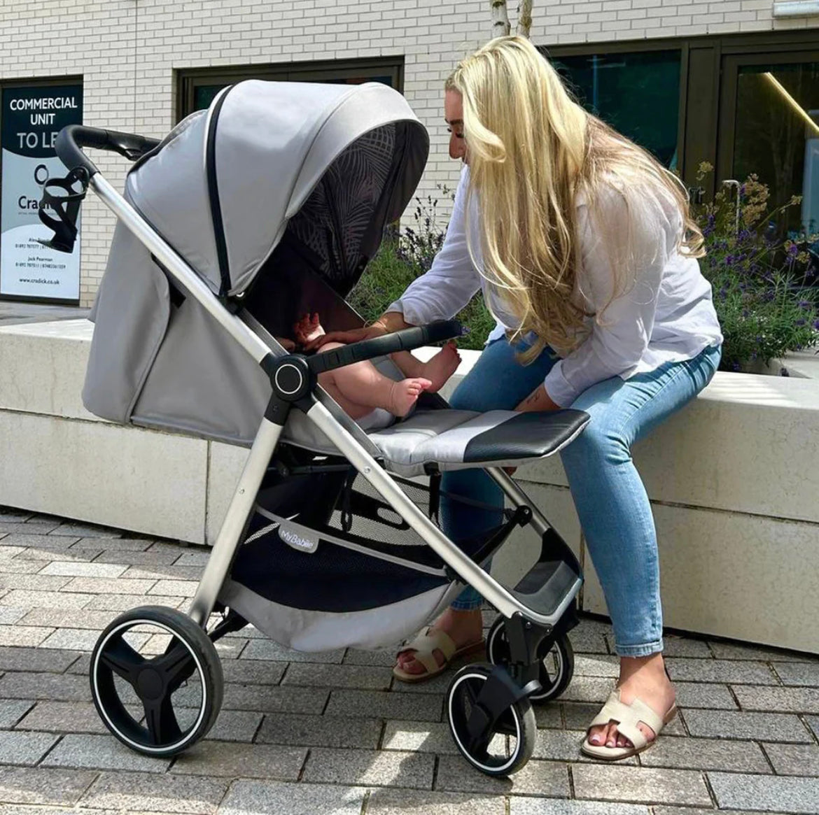 MB160 Pushchair - Samantha Faiers Grey Tropical