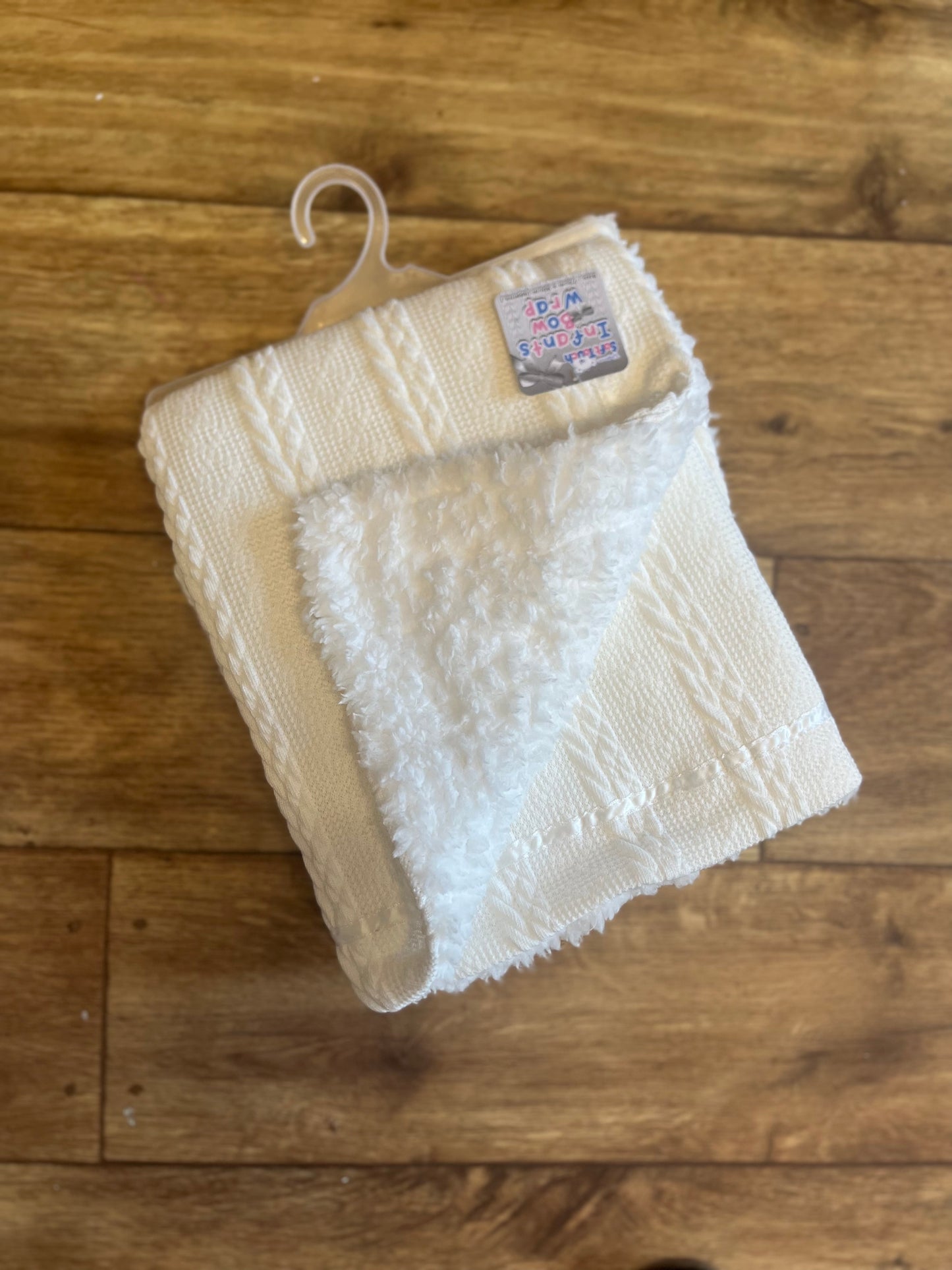 White Bow Blanket With Sherpa Fleece Back